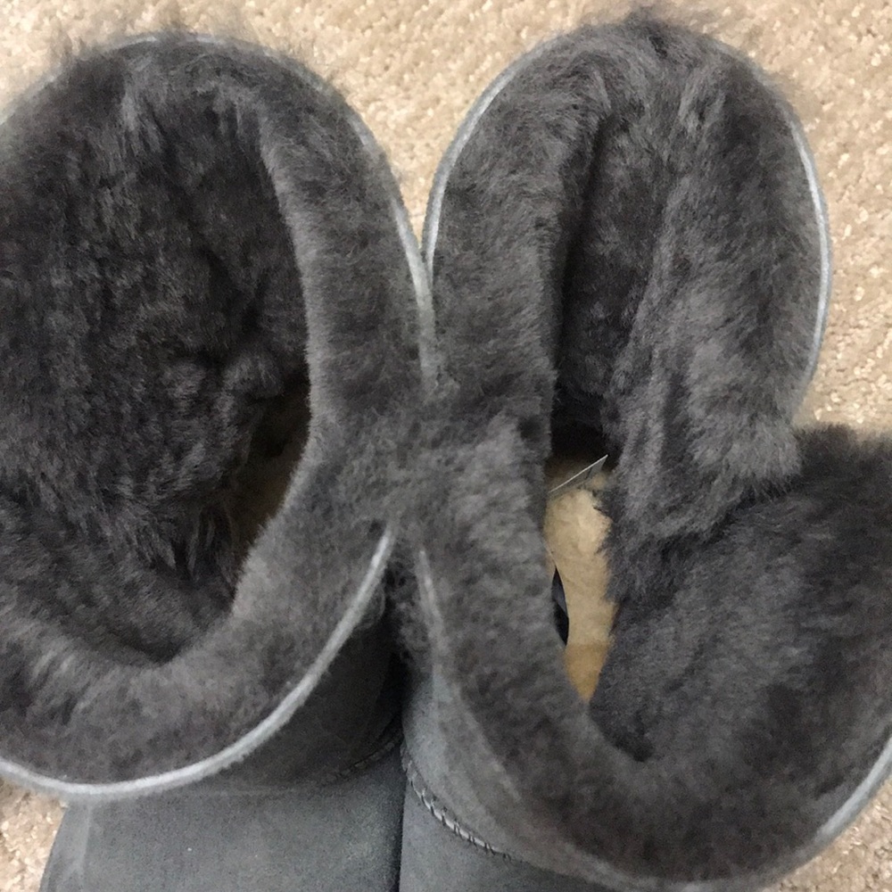 Short Grey Uggs - image 3